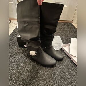 Eur 38 (USA 7) women’s slouch boots